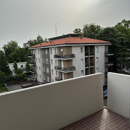 Olimpia House - Camere Accoglienti In Posizione Strategica Reggio nell'Emilia Buitenkant foto