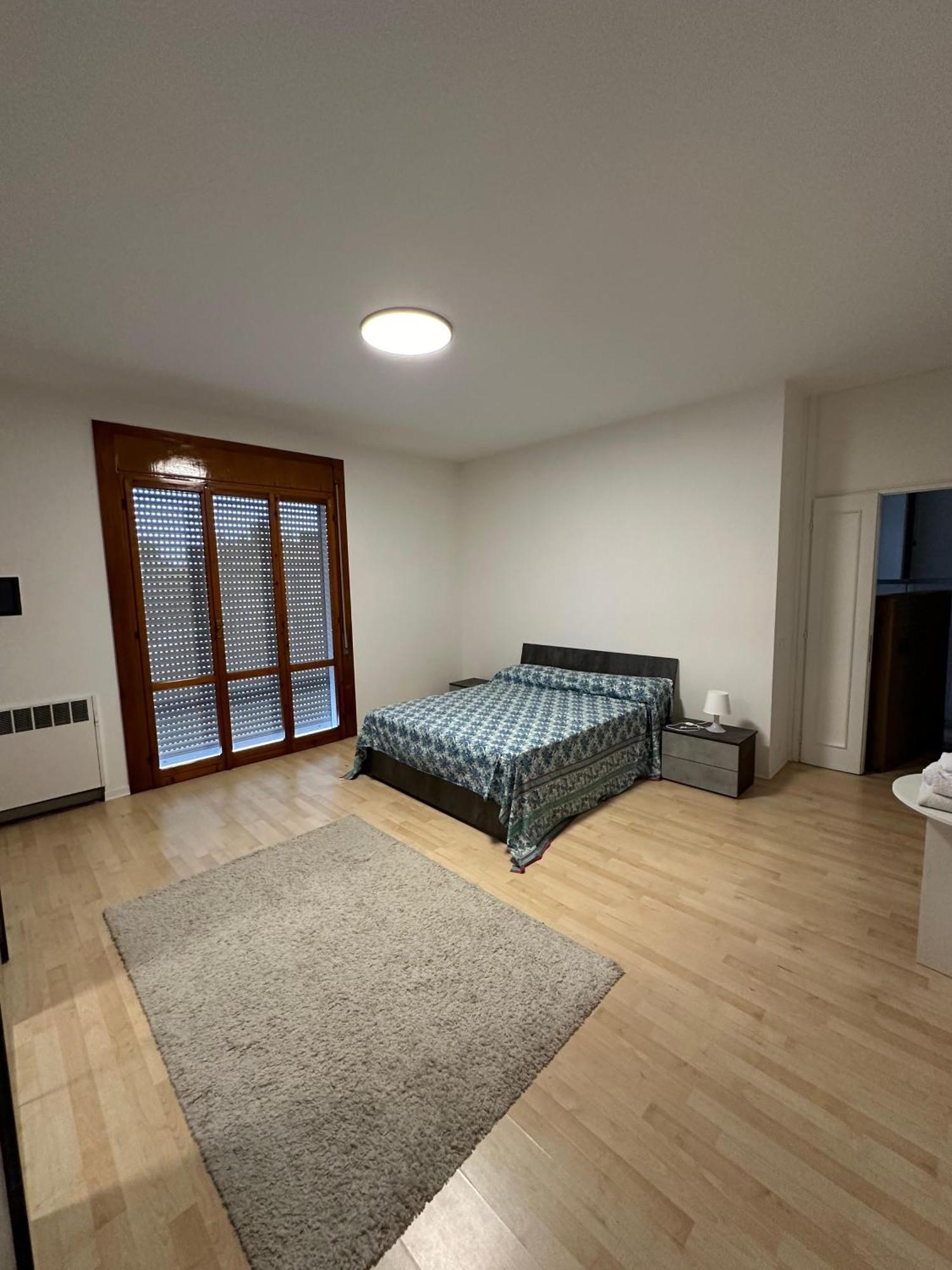 Olimpia House - Camere Accoglienti In Posizione Strategica Reggio nell'Emilia Buitenkant foto