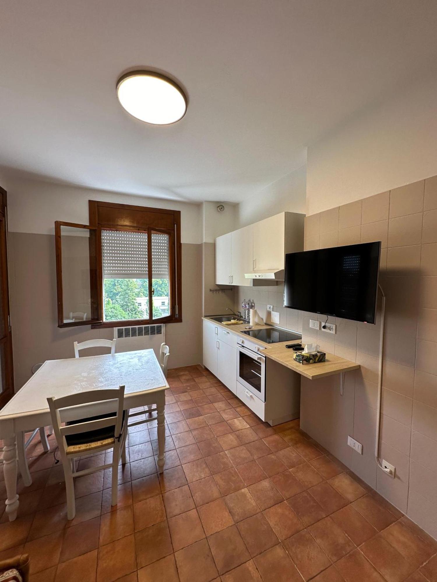 Olimpia House - Camere Accoglienti In Posizione Strategica Reggio nell'Emilia Buitenkant foto